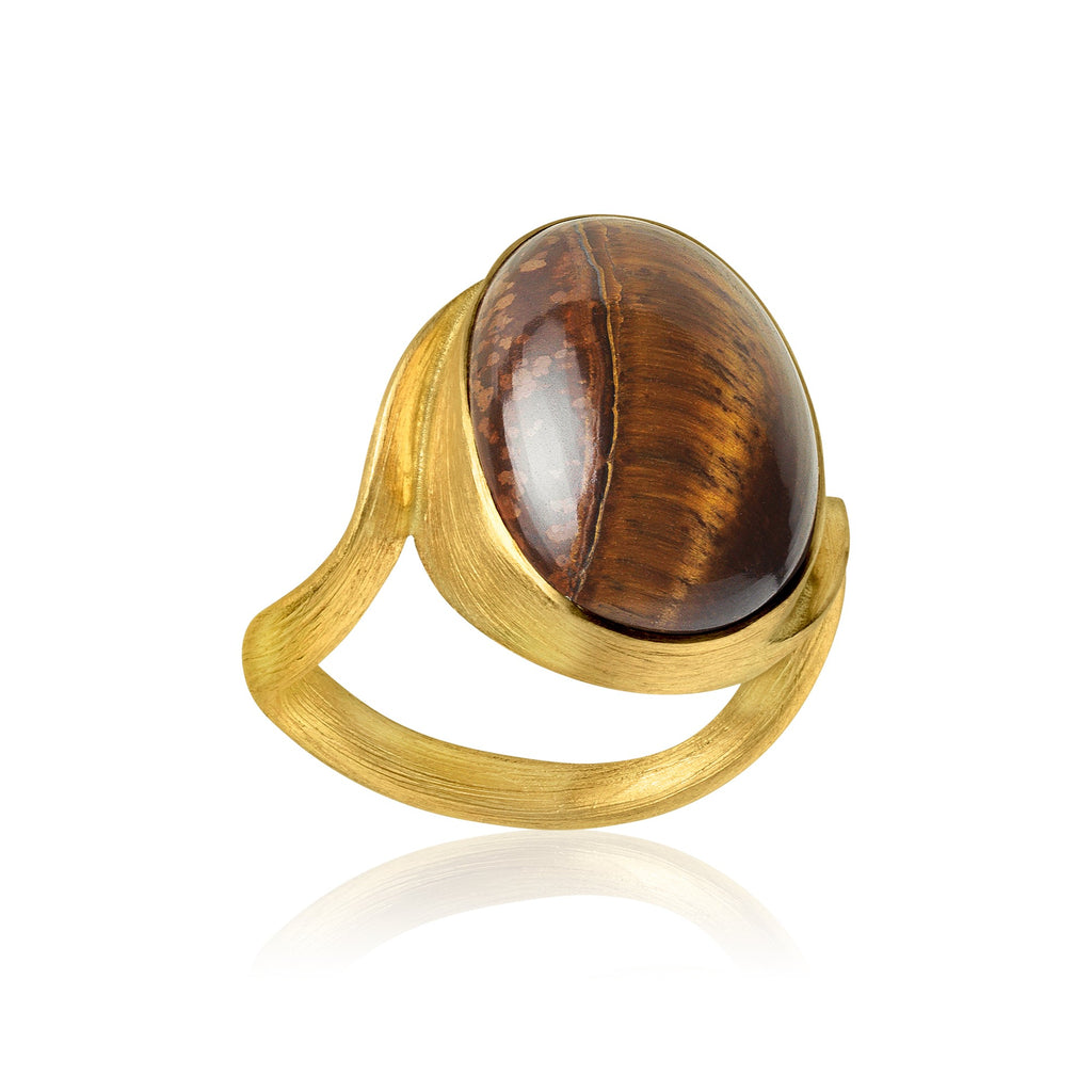 Vega ring. Guld 18 K med tigerøje. Dulong Fine Jewelry