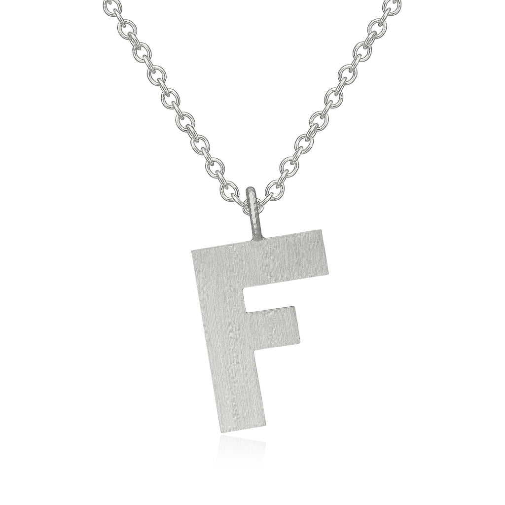 Letter F halskæde. Vedhæng i sølv på Stream 50 kæde. Dulong Fine Jewelry