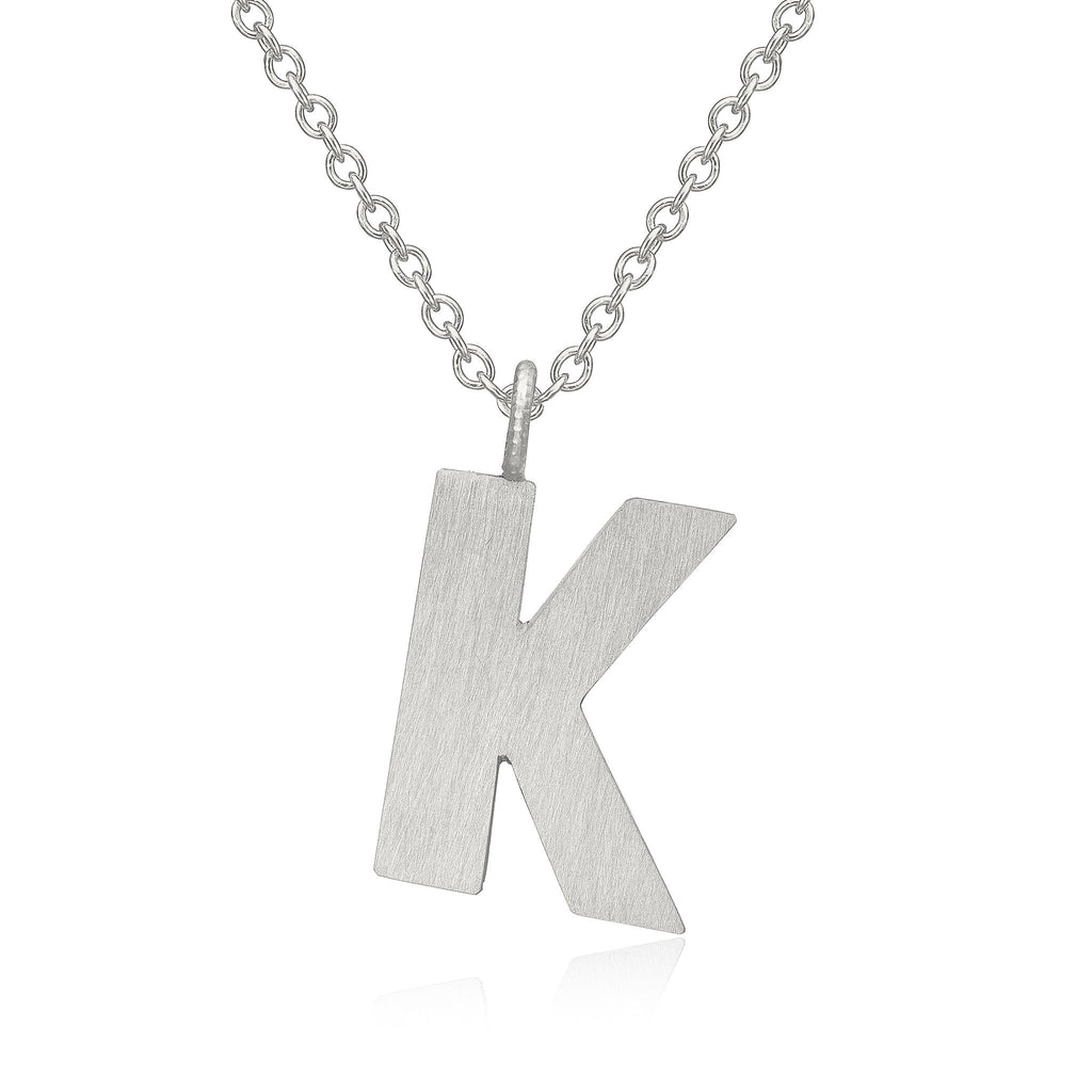 Letter K halskæde. Bogstavvedhæng i sølv på Stream 50 kæde. Dulong Fine Jewelry